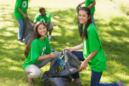 Eco-friendly disposal and recycling during home clearance